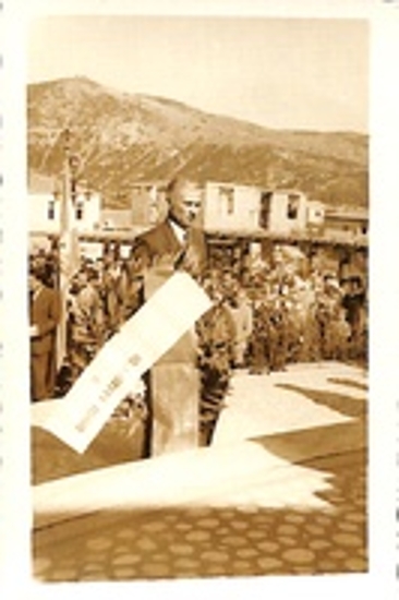 Κατάθεση στεφάνου στο Ηρώο Καλαβρύτων