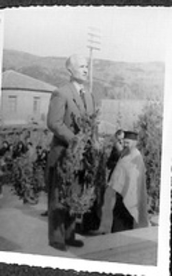 Κατάθεση στεφάνου στο Ηρώο Καλαβρύτων