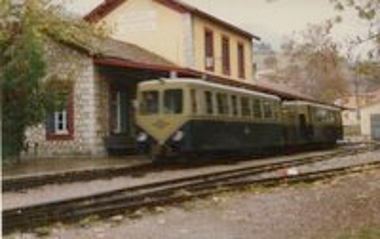 Αυτοκινητάμαξα Decauville στον Σιδηροδρομικό Σταθμό Καλαβρύτων