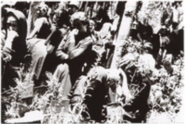 Σκηνή στο Νεκροταφείο Καλαβρύτων