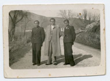 Ο Κωνσταντίνος Χαμακιώτης με δύο Καλαβρυτινούς