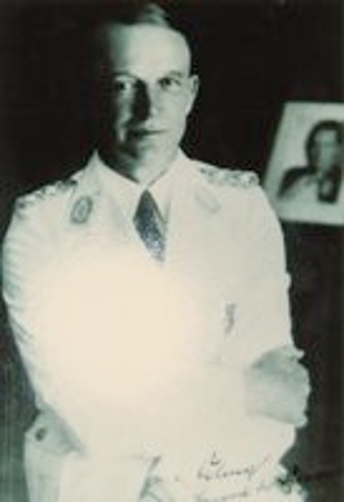 Χέλμουτ Φέλμυ.