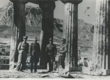 Γερμανοί στον Ναό του Απόλλωνα