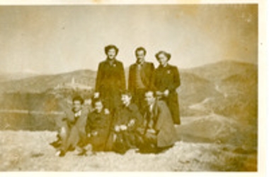 Παρέα Καλαβρυτινών  σε εκδρομή