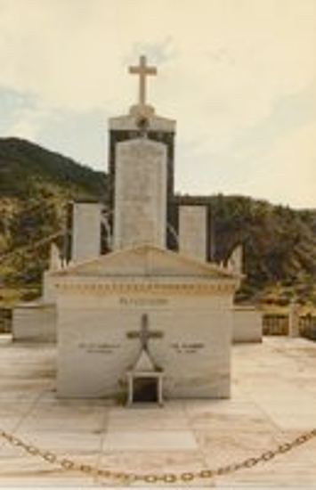 Το Μνημείο Εκτελεσθέντων στους Ρωγούς Καλαβρύτων