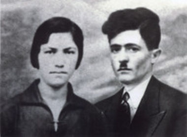 Ο Μητρόπουλος  Θεόδωρος με την σύζυγό του Κοτσιά Χριστίνα