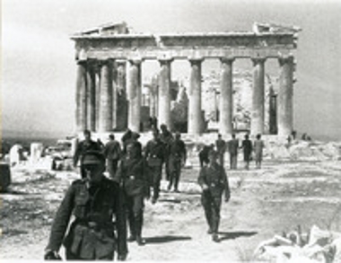Γερμανοί στρατιωτικοι  στην Ακρόπολη