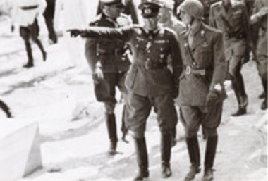 Γερμανοί και Ιταλοί αξιωματικοί στην Ακρόπολη.