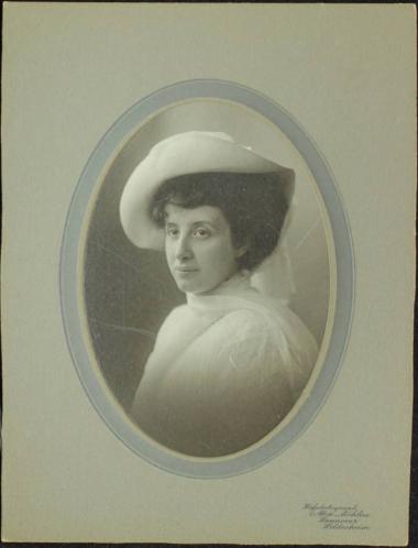 Photo of Efrosyni Caratheodory.