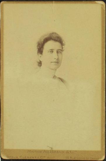 Photo of Ioulia Caratheodory.