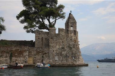 Nafpaktos lighthouse