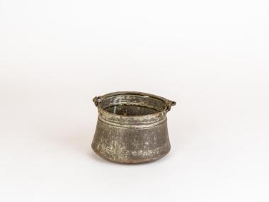 SMALL POT
