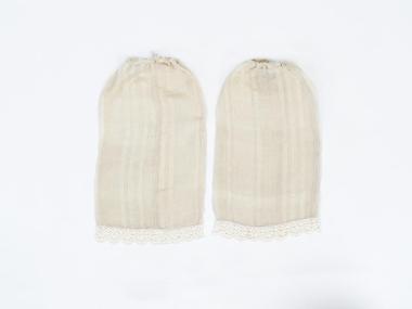 ΜΑΝΙΚΑΚΙ ΠΑΡΑΔΟΣΙΑΚΗΣ ΦΟΡΕΣΙΑΣ ΝΑΟΥΣΑΣ ΓΥΝΑΙΚΕΙΟ