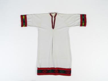 WOMEN’S SHIRT OF THE TRADITIONAL COSTUME OF ARACHOVA