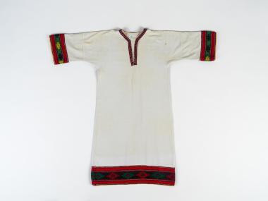 WOMEN’S SHIRT OF THE TRADITIONAL COSTUME OF ARACHOVA