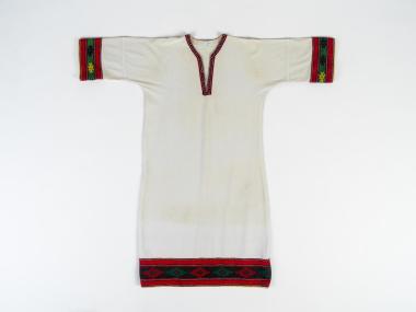 WOMEN’S SHIRT OF THE TRADITIONAL COSTUME OF ARACHOVA