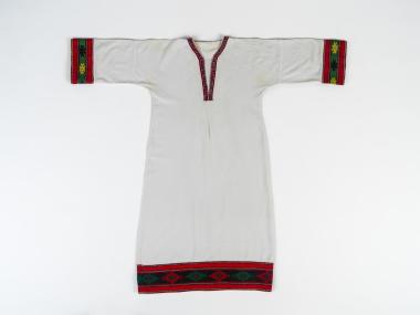 WOMEN’S SHIRT OF THE TRADITIONAL COSTUME OF ARACHOVA