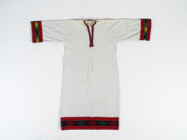 WOMEN’S SHIRT OF THE TRADITIONAL COSTUME OF ARACHOVA
