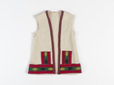 WOMEN’S OVERCOAT (SAYIAS) OF THE TRADITIONAL COSTUME OF ARACHOVA