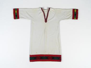 WOMEN’S SHIRT OF THE TRADITIONAL COSTUME OF ARACHOVA