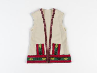 WOMEN’S OVERCOAT (SAYIAS) OF THE TRADITIONAL COSTUME OF ARACHOVA
