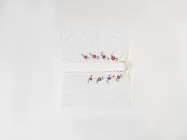 WOMEN’S PLASTRON OF THE TRADITIONAL COSTUME OF ALEXANDREIA WITH A BLUE SAYIAS