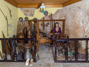 ΑΡΓΑΛΕΙΟΣ ΞΥΛΙΝΟΣ