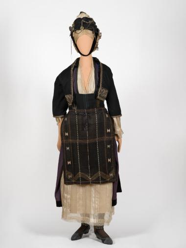 Women’s traditional costume of Alexandreia, Imathia (Gidas)