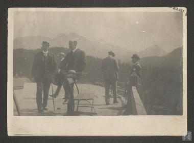 Βασιλεύς Κωνσταντίνος Α΄ και Θάνος Πετραλιάς, στην εξορία