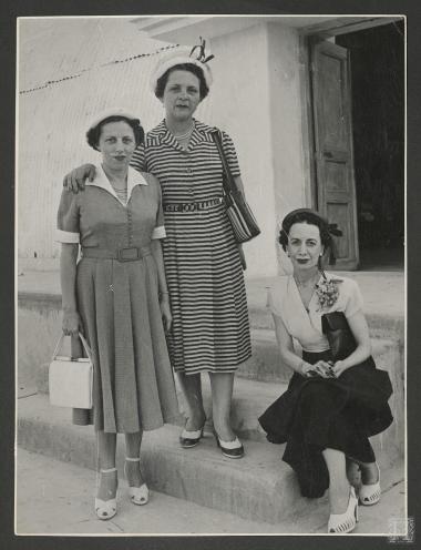 Νίνα Πετραλιά, Χρ. Κατσάμπα, Αμαρυλλίς Μαρκεζίνη