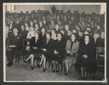 Συγκέντρωση γυναικών και στελεχών του φιλανθρωπικού ιδρύματος 