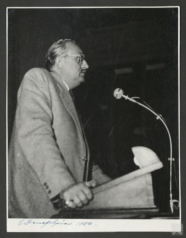 Επαμεινώνδας Πετραλιάς, εκφωνεί ομιλία του σε εκδήλωση του φιλανθρωπικού ιδρύματος 