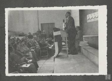 Επαμεινώνδας Πετραλιάς, ομιλών σε γυναίκες εθελόντριες του φιλανθρωπικού ιδρύματος 