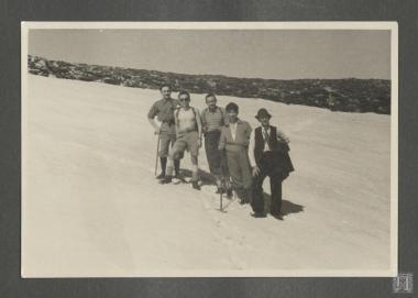 Επαμεινώνδας Πετραλιάς κάνοντας ορειβασία στο Παναχαϊκό όρος