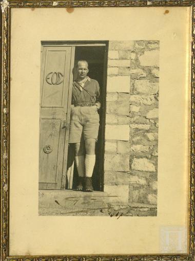 Ο Βασιλεύς Παύλος σε καταφύγιο του ελληνικού Ορειβατικού Συλλόγου στο Παναχαϊκό όρος