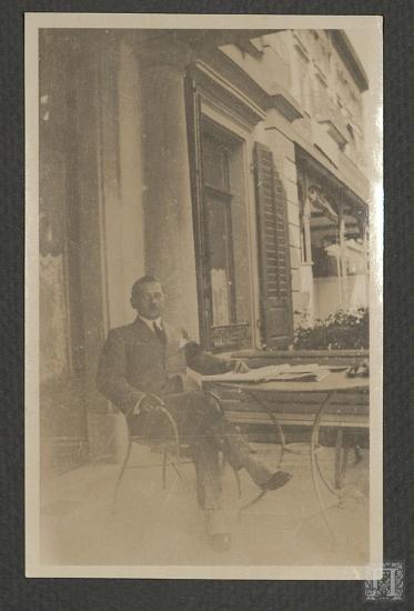 Θάνος Πετραλιάς