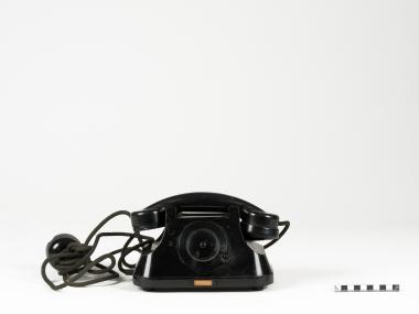 Τηλέφωνο επιτραπέζιο