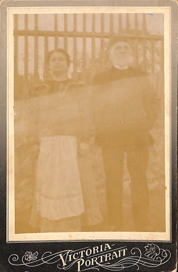 Οι γονείς του Αιμίλιου Ριάδη, Χάινριχ Κου ή Χου και Αναστασία Γρηγοριάδου-Νίνη