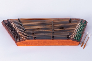 Σαντούρι με μπαγκέτες