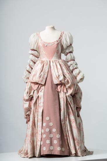 Γυναικείο φόρεμα μακρύ με διπλή φουσκωτή φούστα από στόφα ντουσέζ, κρετόν και οργάντζα