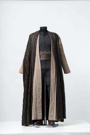 Ανδρικό κοστούμι μάλλινο με παλτό και μπέρτα