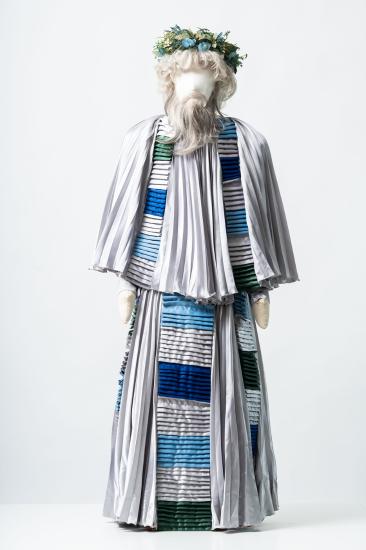 Ανδρικό κοστούμι από μουσελίνα και σατέν