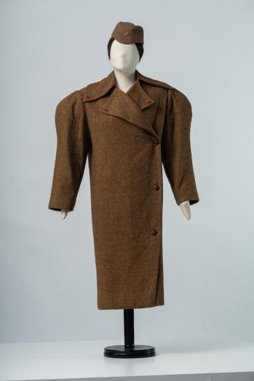 Γυναικείο παλτό μάλλινο με βάτες, σταυρωτό