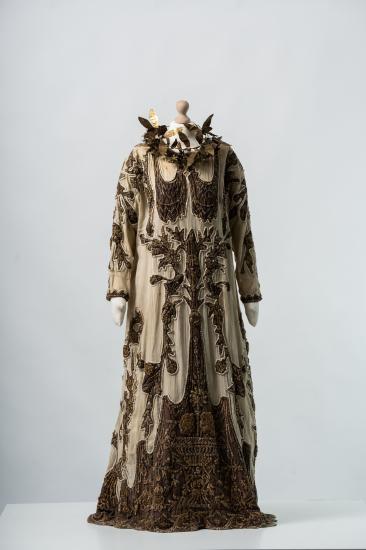 Γυναικείο φόρεμα μακρύ, εβαζέ, από βαμβακερό λεπτό υφαντό και σατέν μοτίφ με χρυσοκέντητα ανάγλυφα