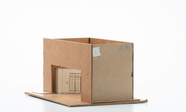 Μακέτα της παράστασης ΥΠΑΡΧΕΙ ΚΑΙ ΦΙΛΟΤΙΜΟ