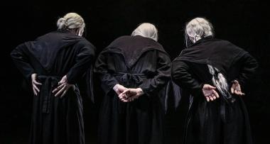 ΟΙ ΓΡΙΕΣ ΠΟΥ ΜΑΖΕΥΟΥΝ ΤΗΝ ΤΣΟΥΚΝΙΔΑ, ΜΥΣΤΙΚΕΣ ΙΣΤΟΡΙΕΣ ΤΩΝ ΓΥΝΑΙΚΩΝ ΤΗΣ ΘΕΣΣΑΛΙΑΣ