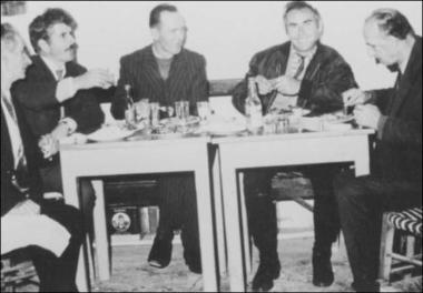 Lesbos Island (Pamfila) 1973 ή 1974: Dinner offered to the musicians at the end of the folk feast (glenti)