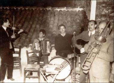 Λέσβος (Συκαμινέα) 1961: Γλέντι σε πανηγύρι