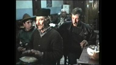 Λέσβος (Αγία Παρασκευή), 1997: Αποκριάτικο γλέντι και τραγούδι σε καφενείο