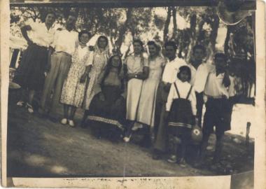 Η οικογένεια Πέτρου στην Πεντέλη
